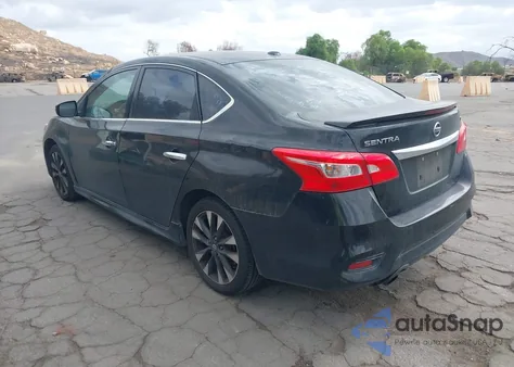 2017 Nissan Sentra Sr z USA, uszkodzony, nr VIN 3N1AB7AP1HY260625